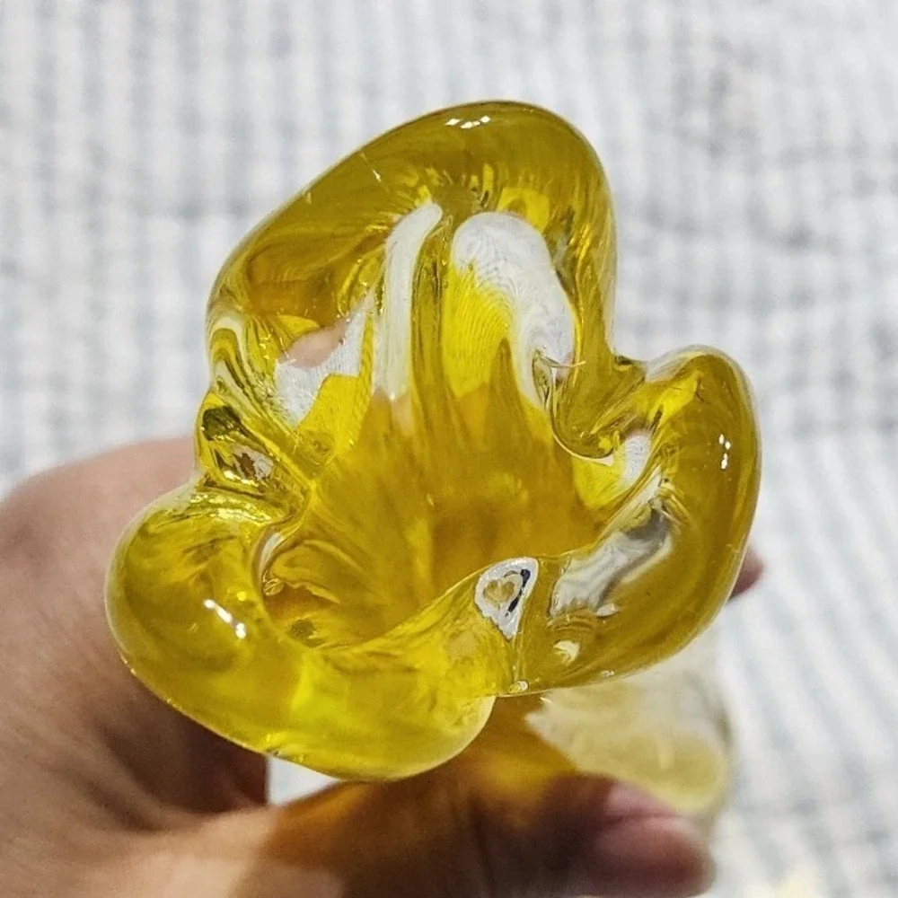 Vintage Yellow Cadmium Art Glass Bud Vase Twisted Swirl Mid Century 9 Inch
